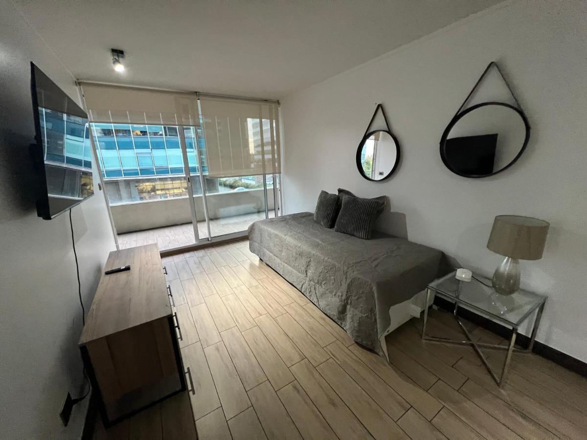 Apartamento 28 Metros Costado Clinica Condes ,hasta 5 Personas *