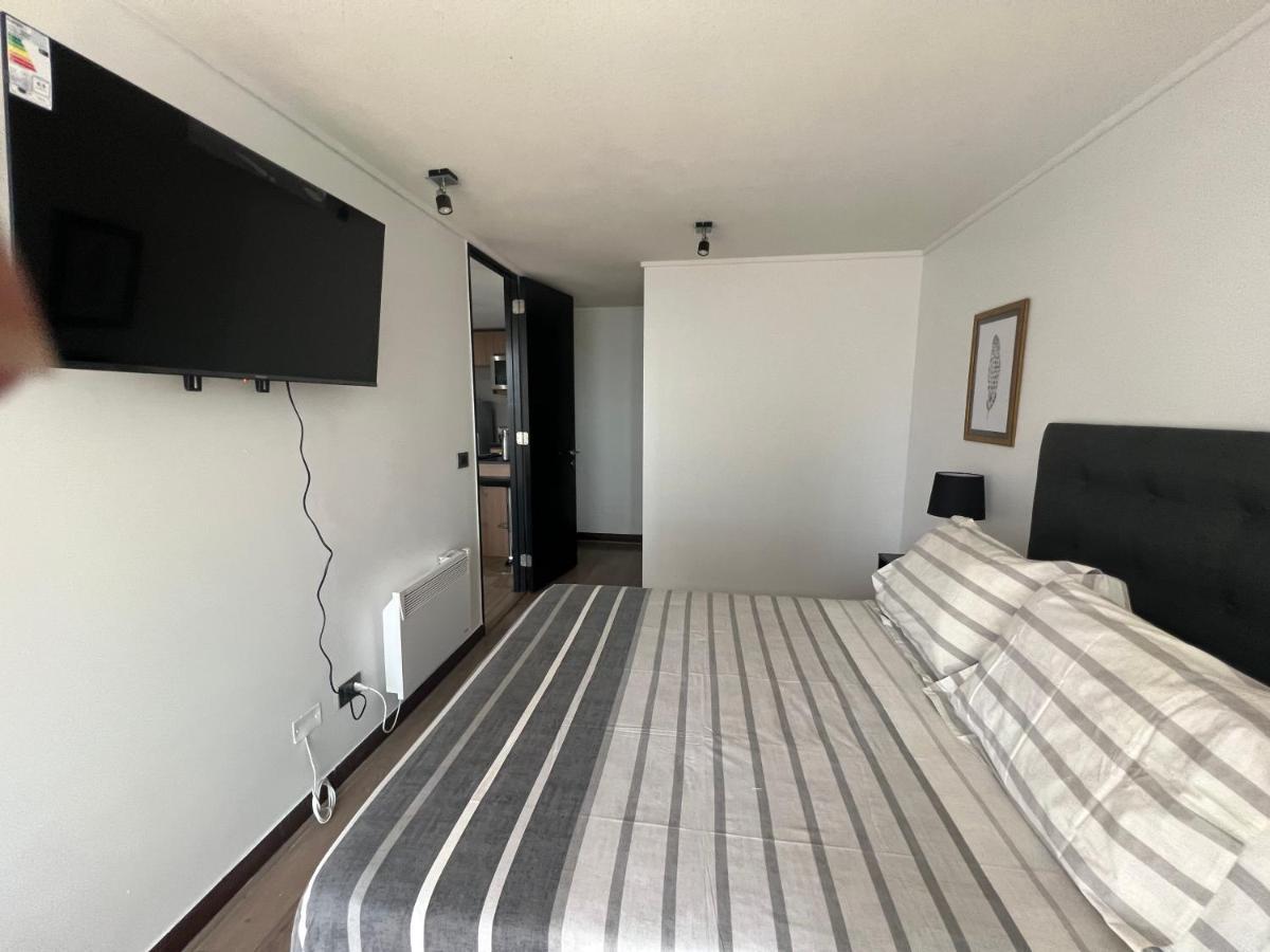 28 Metros Costado Clinica Condes ,hasta 5 Personas Apartamento